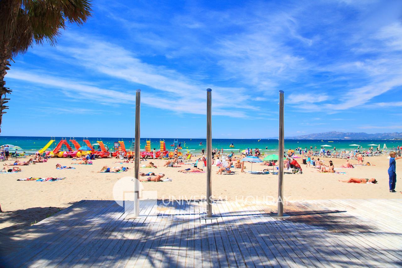 Uhc Alexis Family Apartments Salou Esterno foto